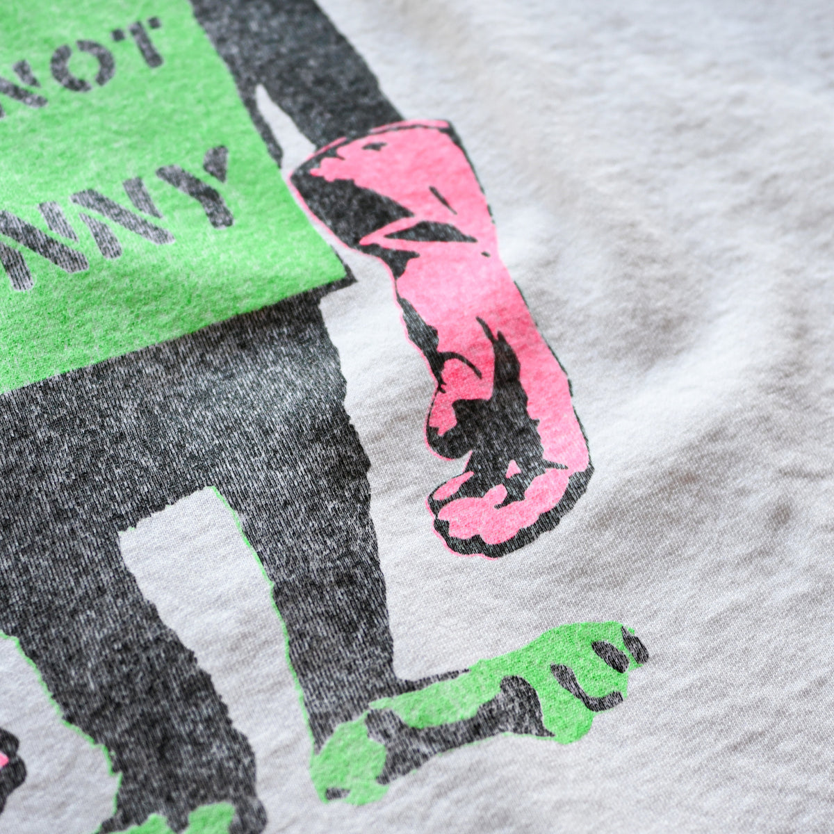 LS-Tshirt “IT’S NOT FUNNY”